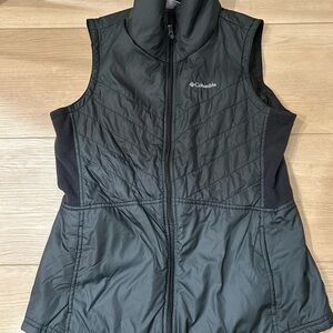 Columbia Women's Dark Gray Quilted Vest